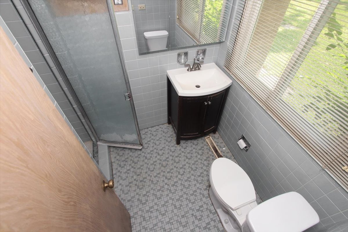 701 W Stearns Road, Bartlett, IL 60103
