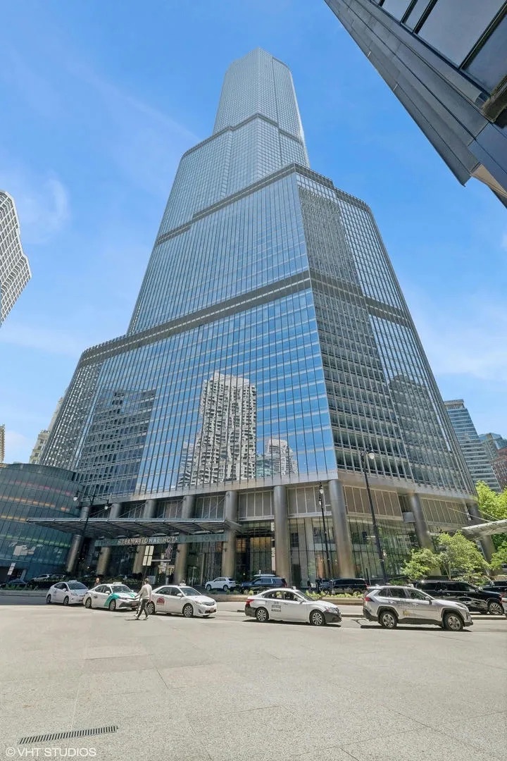 401 N Wabash Avenue #51C, Chicago, IL 60611