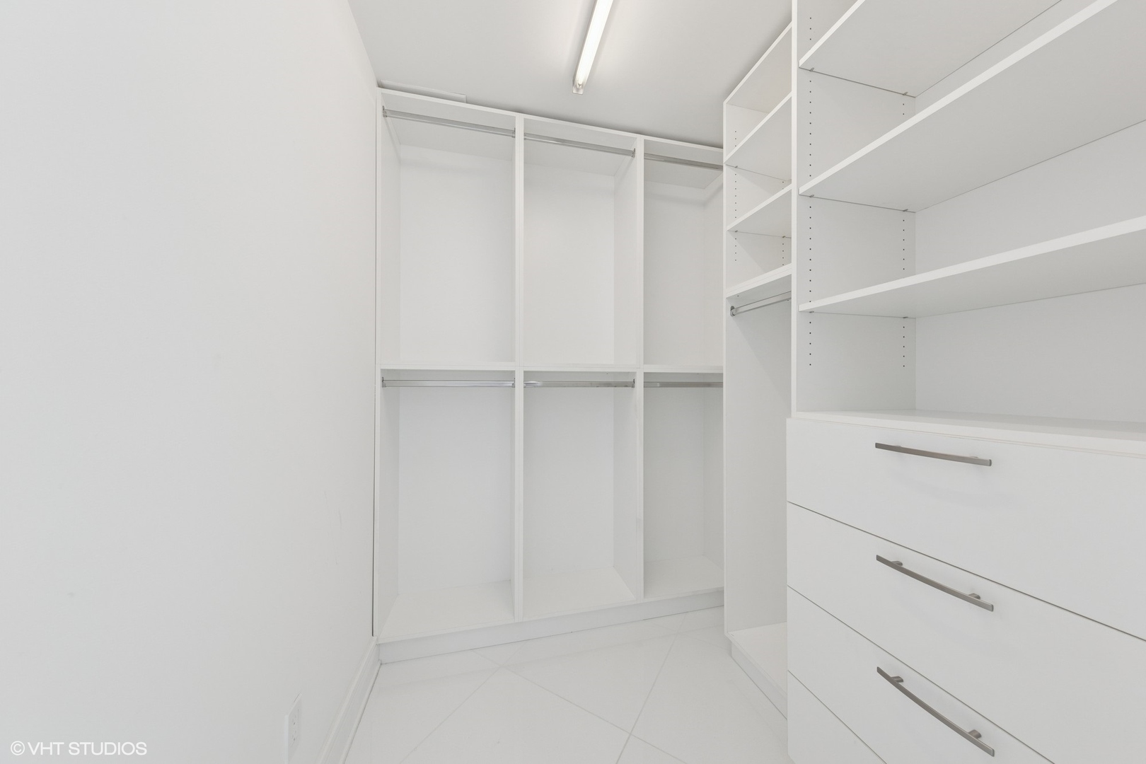 401 N Wabash Avenue #51C, Chicago, IL 60611