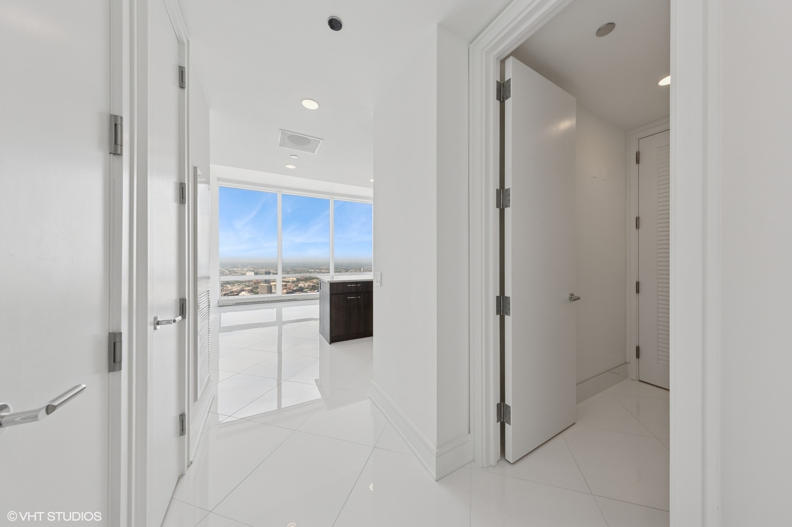 401 N Wabash Avenue #51C, Chicago, IL 60611
