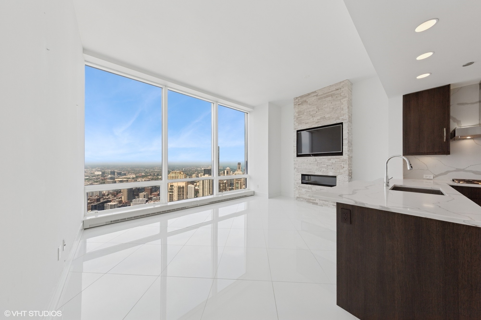 401 N Wabash Avenue #51C, Chicago, IL 60611