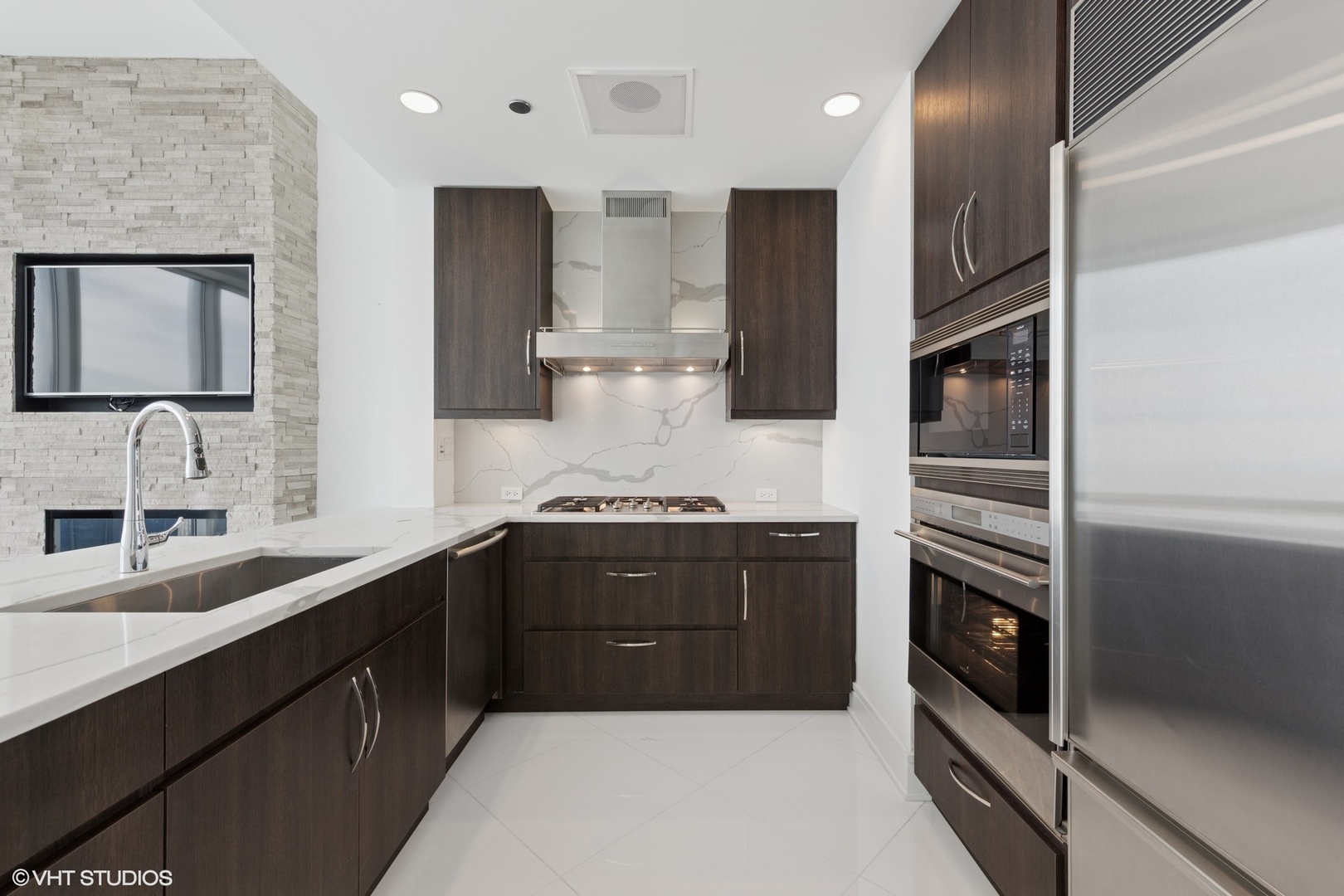 401 N Wabash Avenue #51C, Chicago, IL 60611