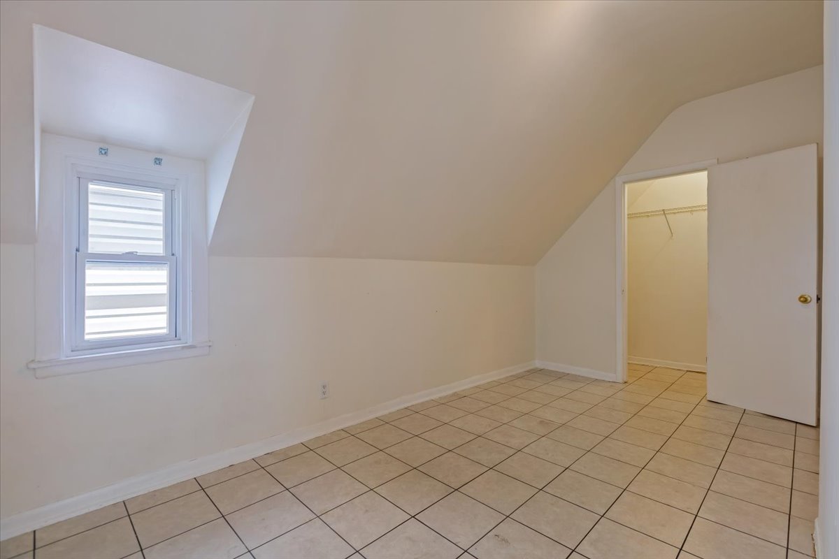 2223 N La Crosse Avenue, Chicago, IL 60639