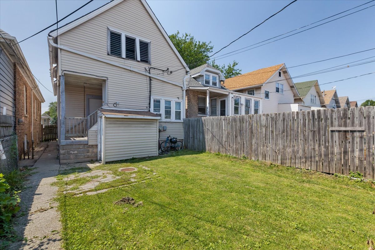 2223 N La Crosse Avenue, Chicago, IL 60639