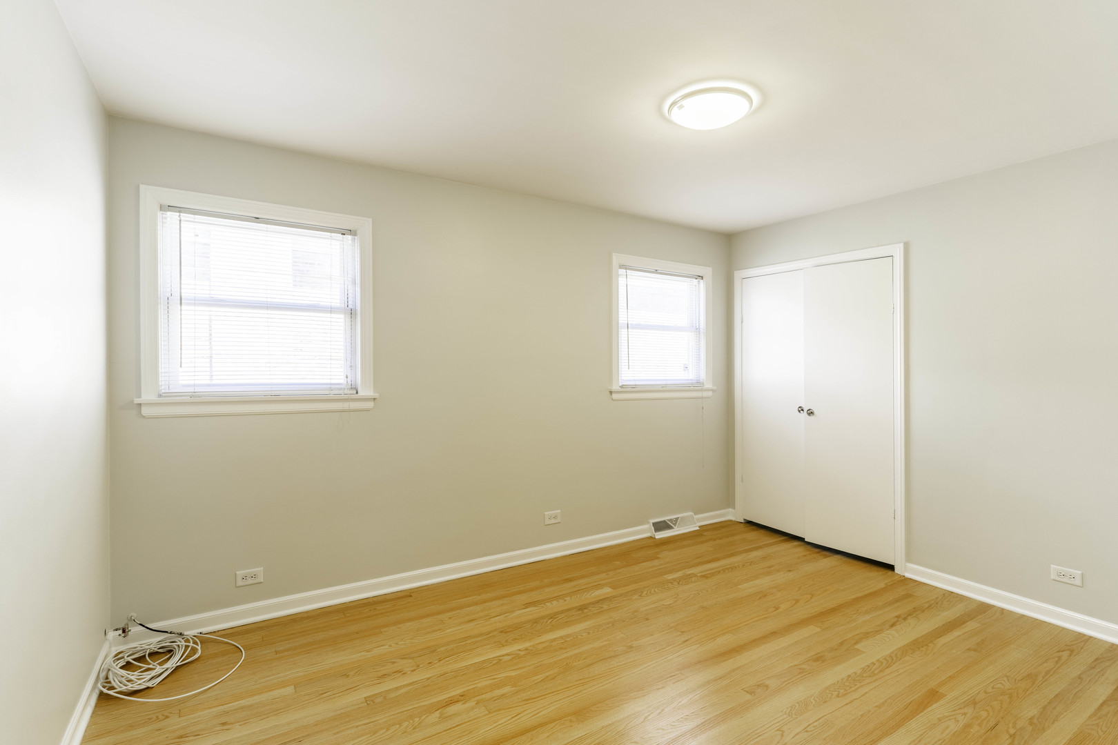 5218 S Normandy Avenue, Chicago, IL 60638