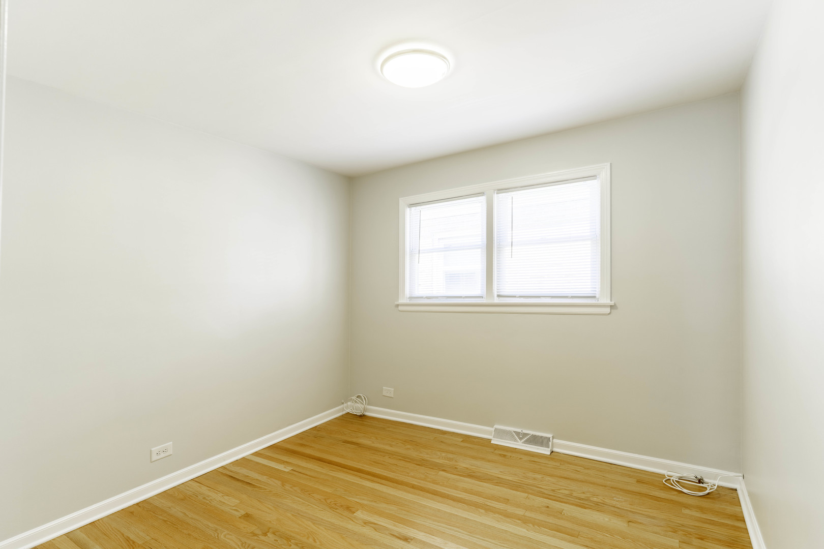 5218 S Normandy Avenue, Chicago, IL 60638