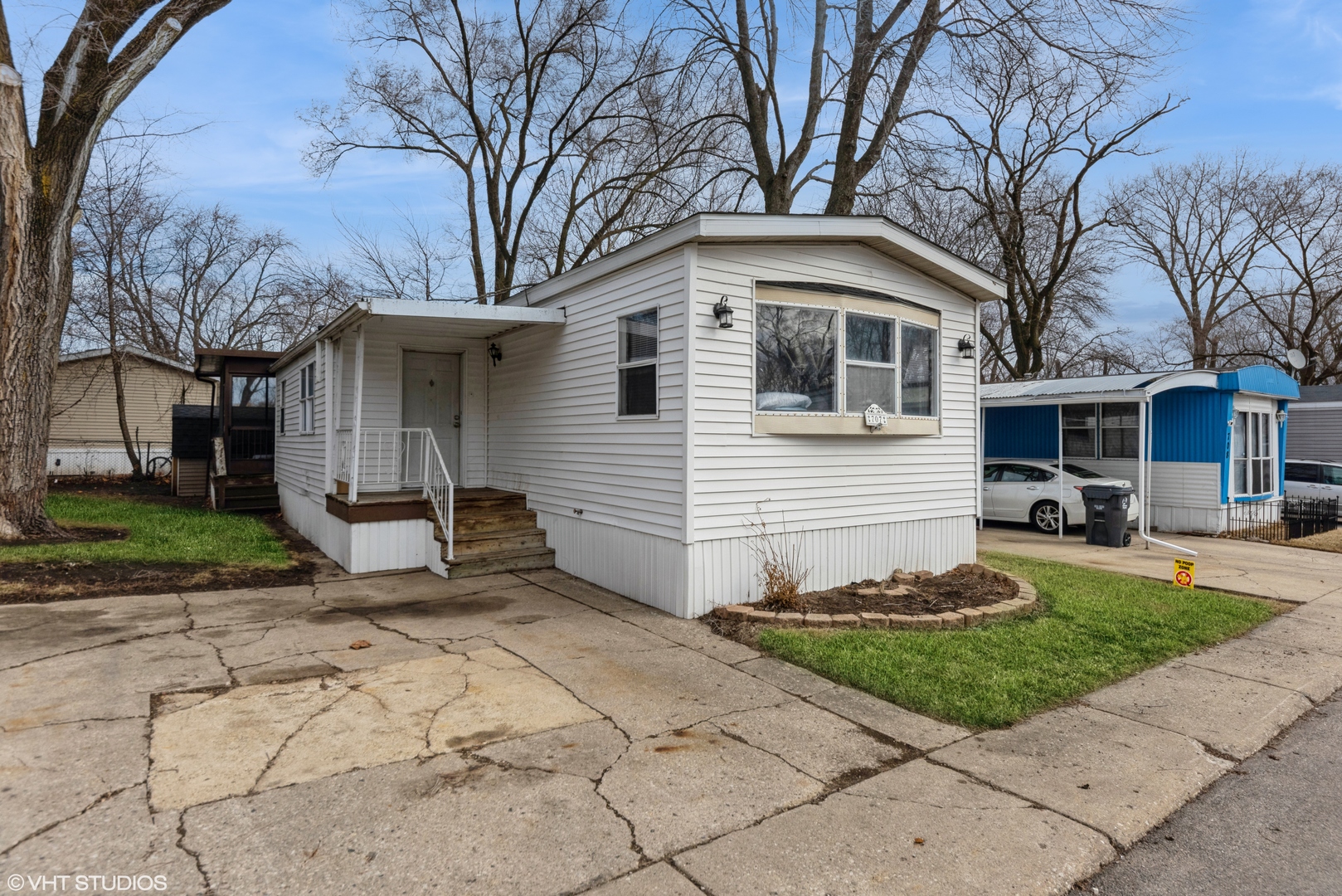 38455 N Sheridan Road #707, Beach Park, IL 60087