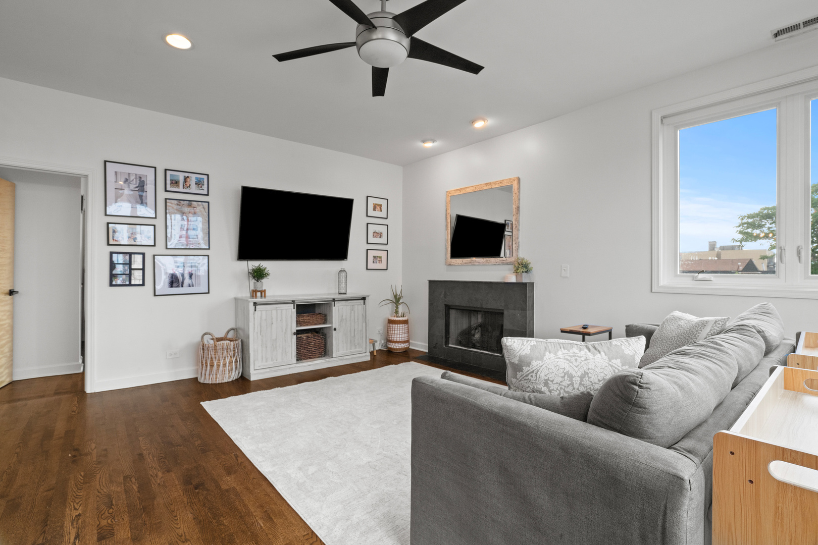 2058 N Western Avenue #403, Chicago, IL 60647