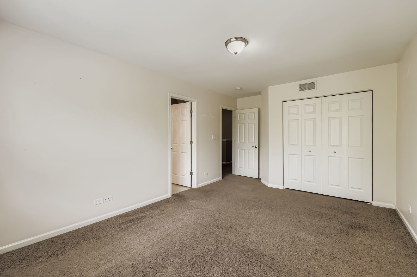 988 Singing Hills Drive, Volo, IL 60073
