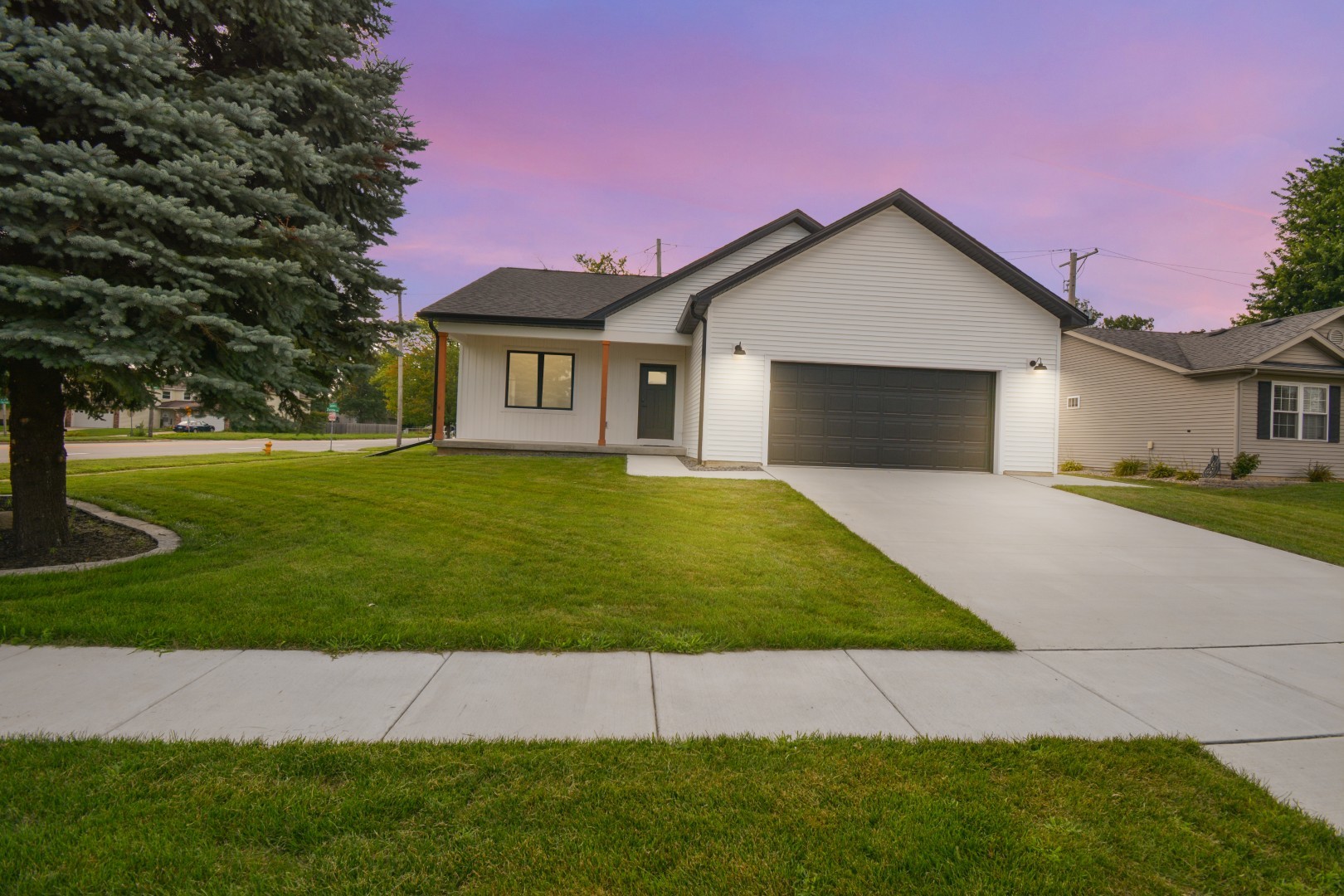 317 Waterford Estates Drive, Bloomington, IL 61704