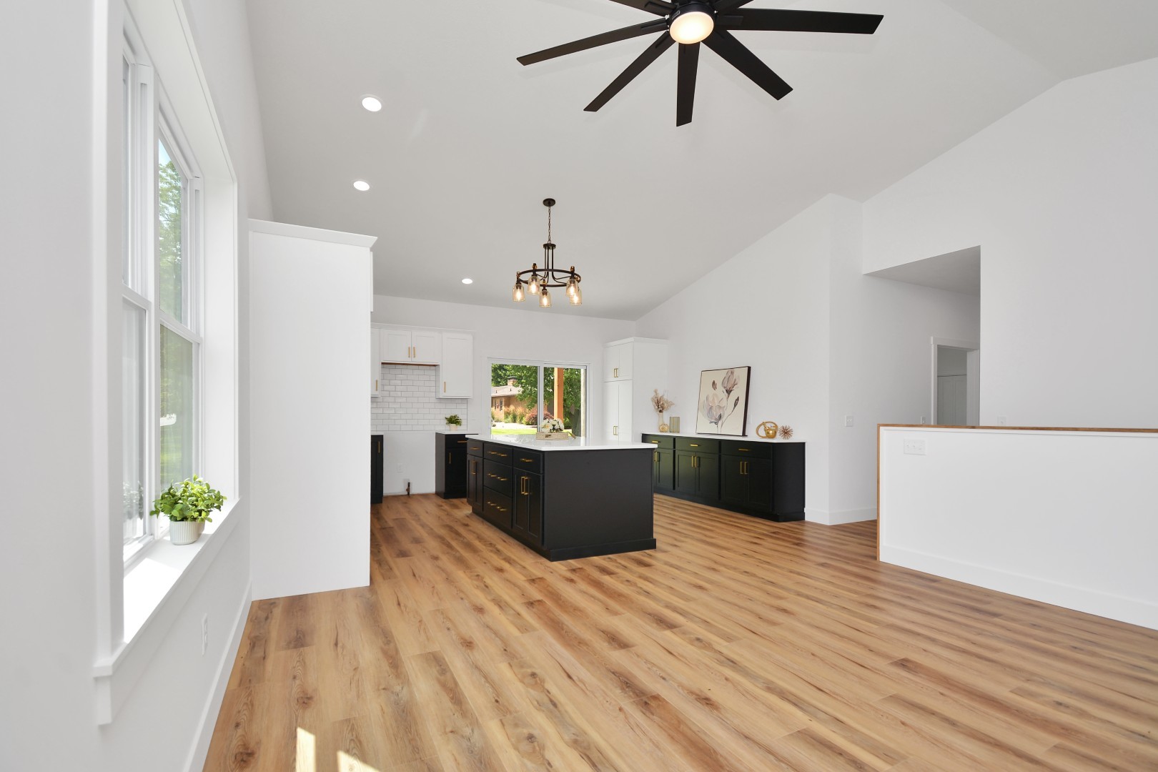 317 Waterford Estates Drive, Bloomington, IL 61704