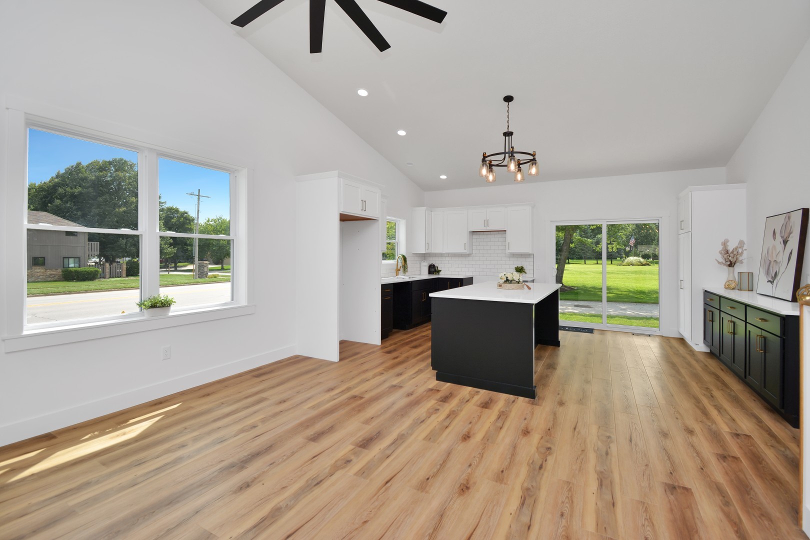 317 Waterford Estates Drive, Bloomington, IL 61704