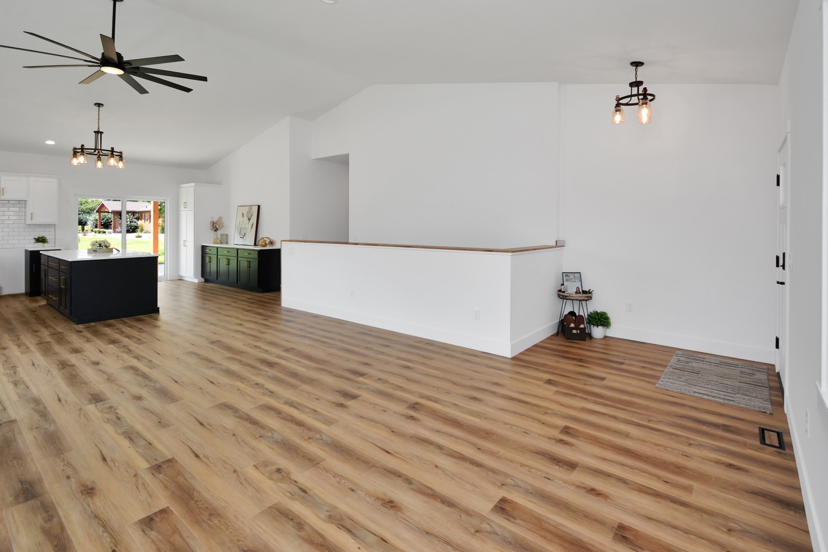 317 Waterford Estates Drive, Bloomington, IL 61704