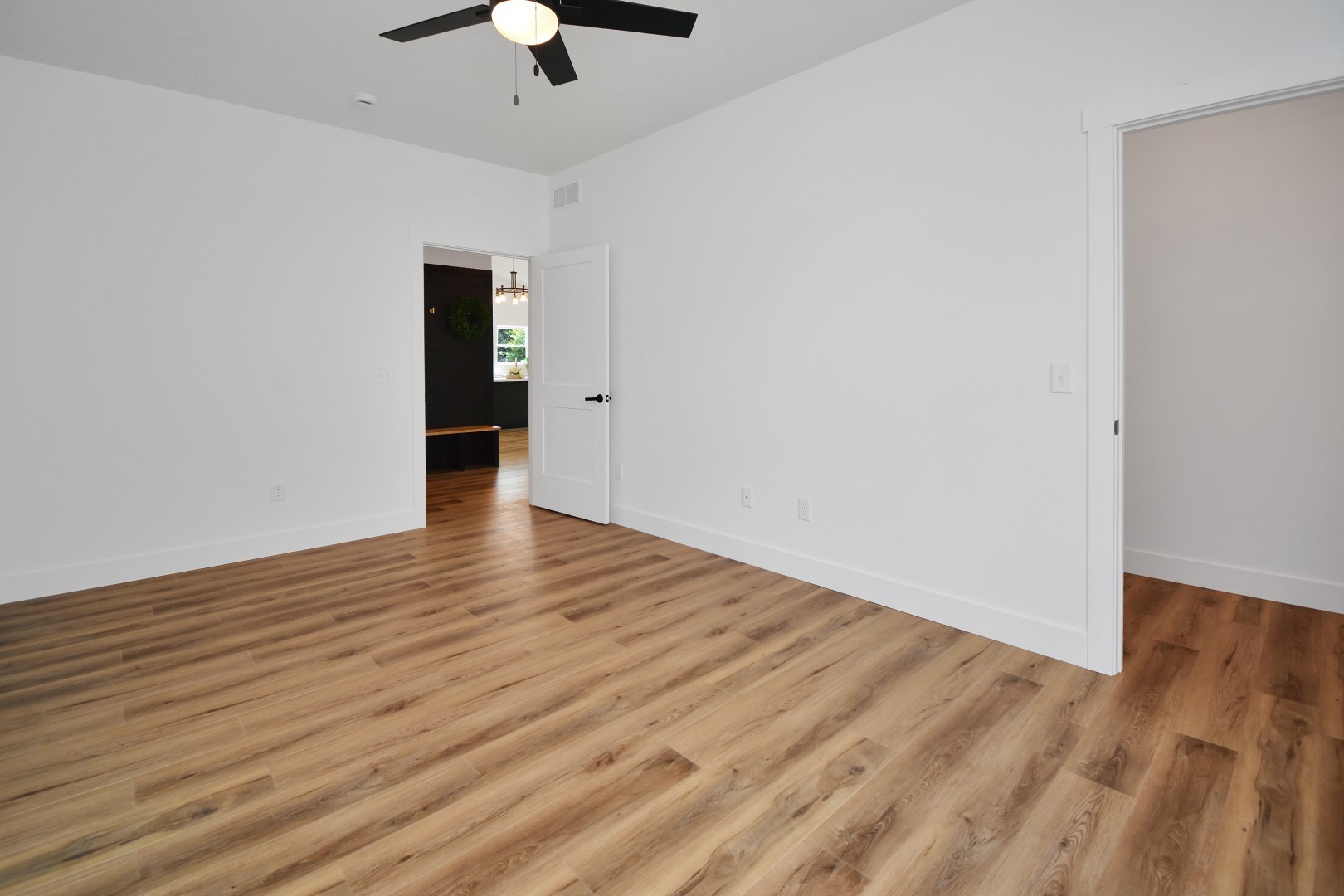 317 Waterford Estates Drive, Bloomington, IL 61704