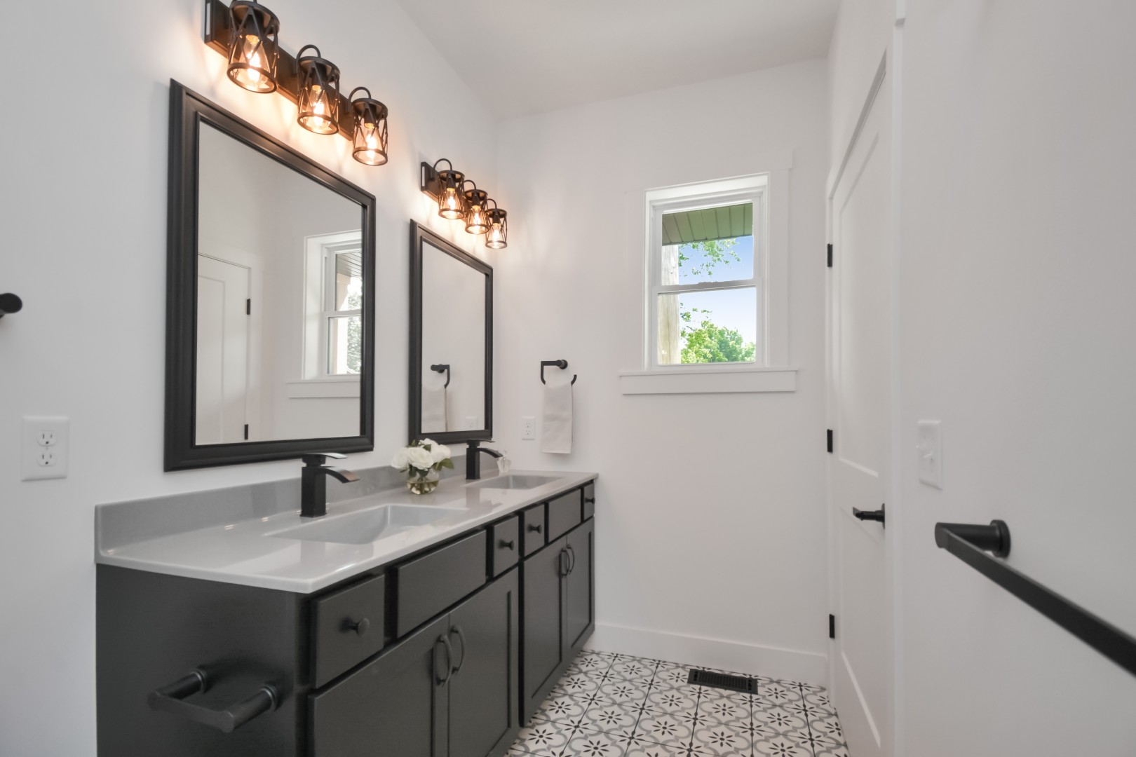 317 Waterford Estates Drive, Bloomington, IL 61704