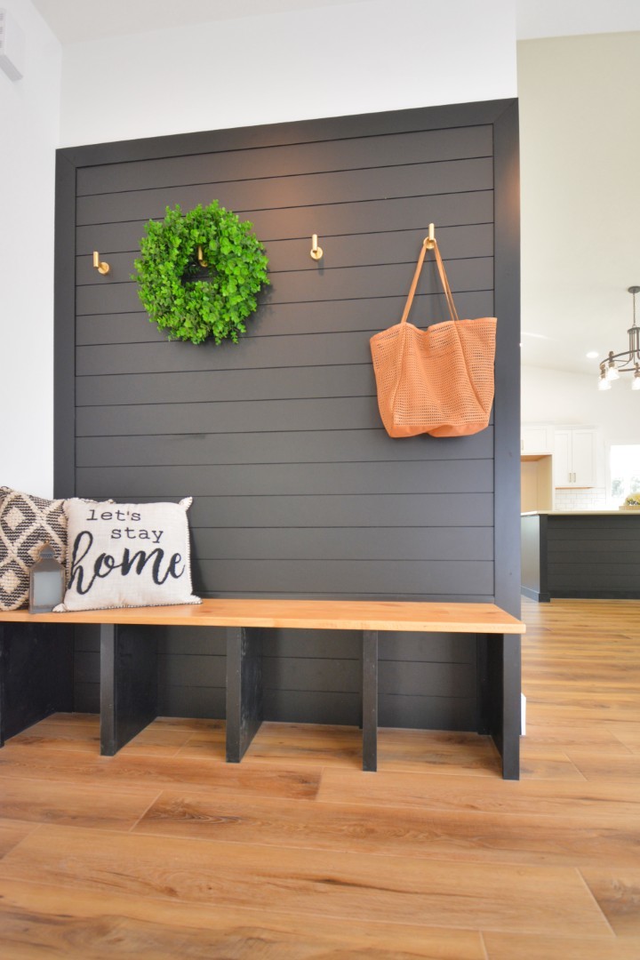 317 Waterford Estates Drive, Bloomington, IL 61704