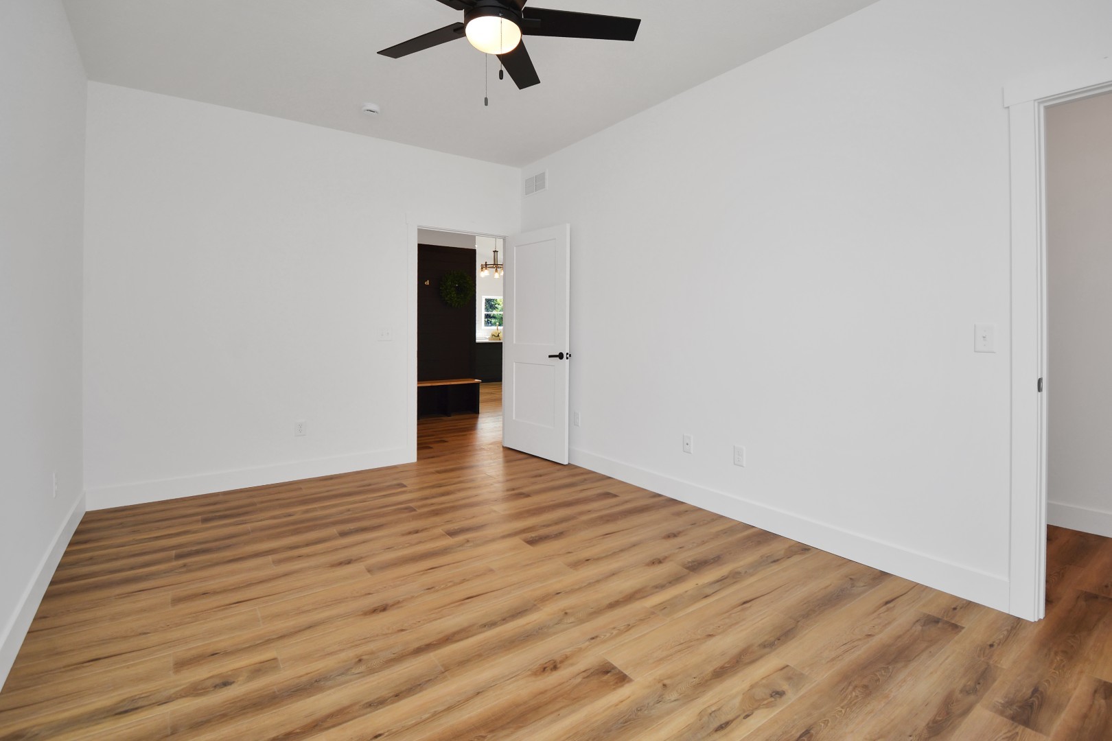 317 Waterford Estates Drive, Bloomington, IL 61704