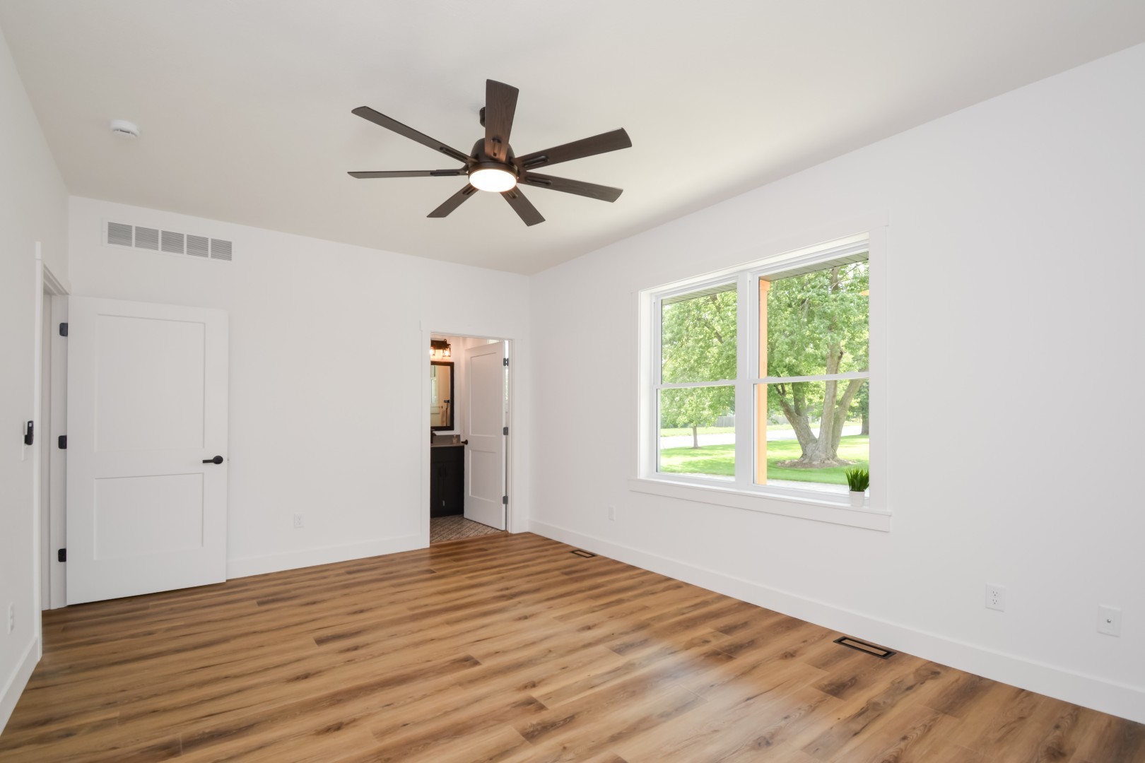 317 Waterford Estates Drive, Bloomington, IL 61704