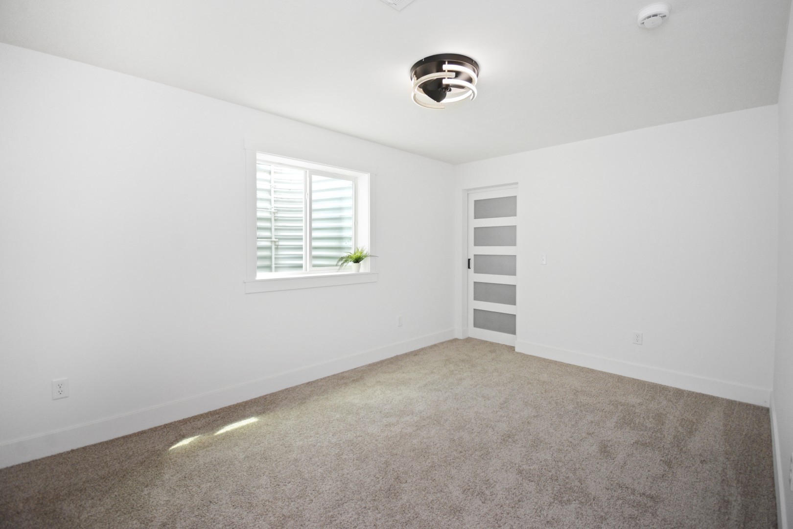 317 Waterford Estates Drive, Bloomington, IL 61704