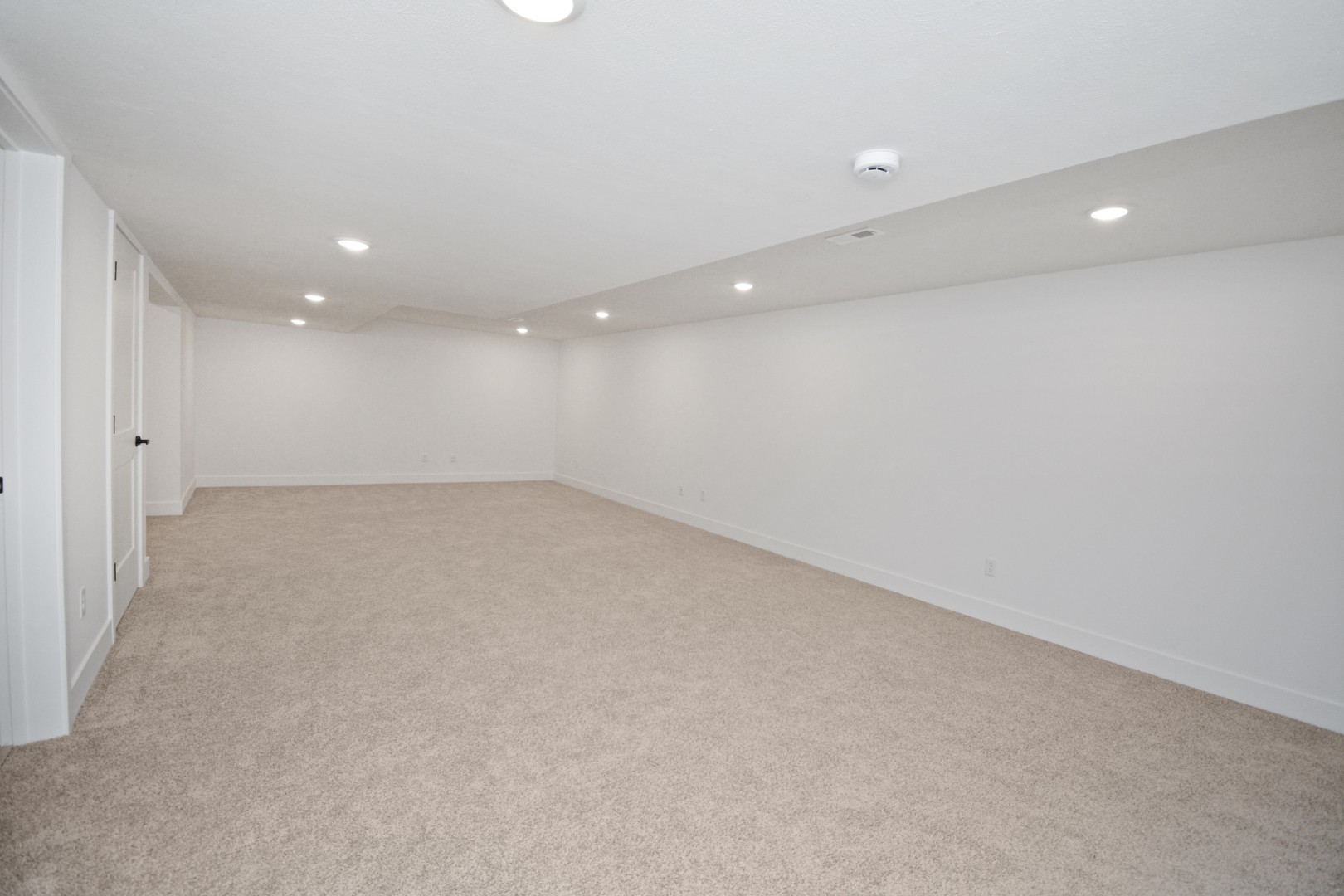 317 Waterford Estates Drive, Bloomington, IL 61704