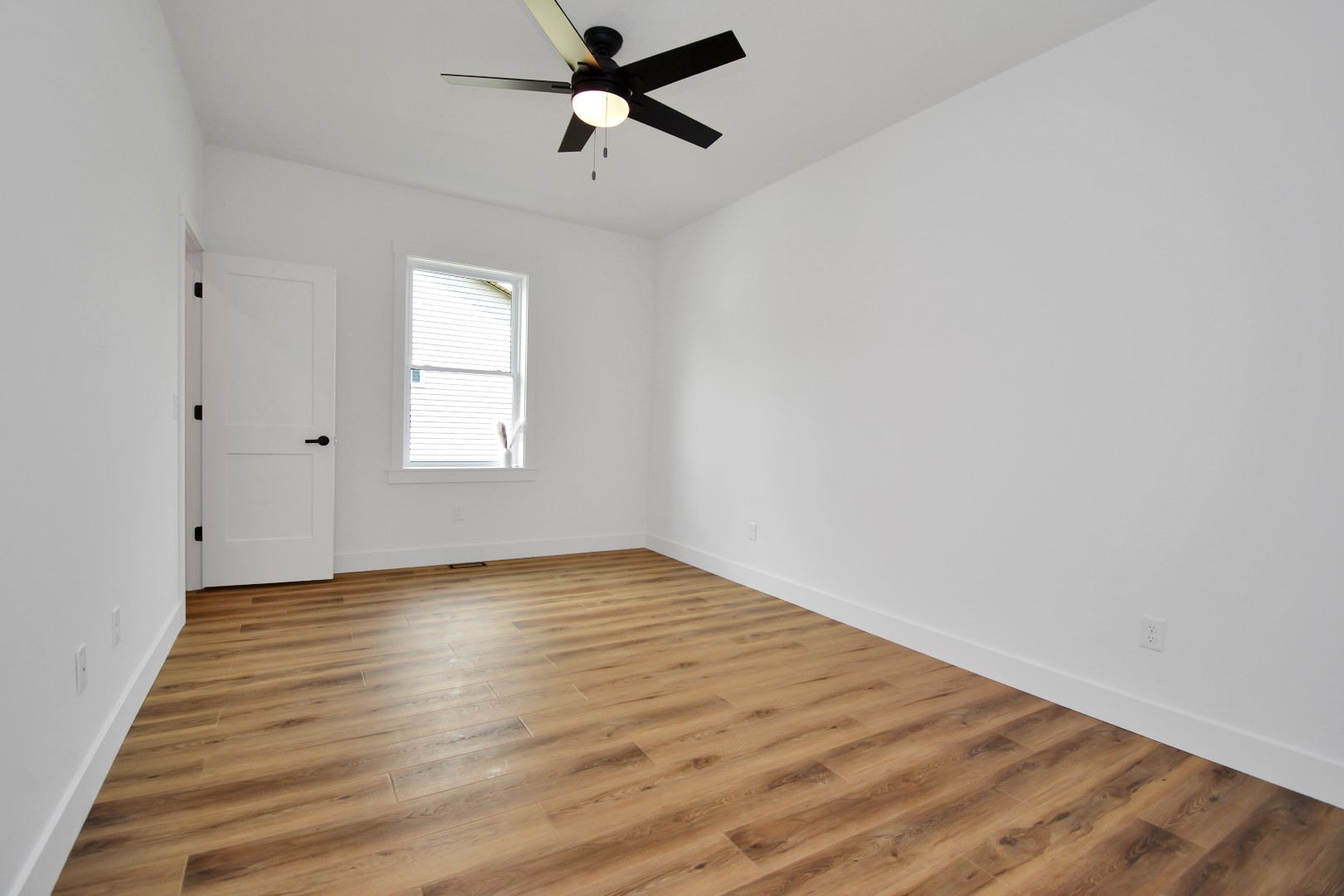 317 Waterford Estates Drive, Bloomington, IL 61704