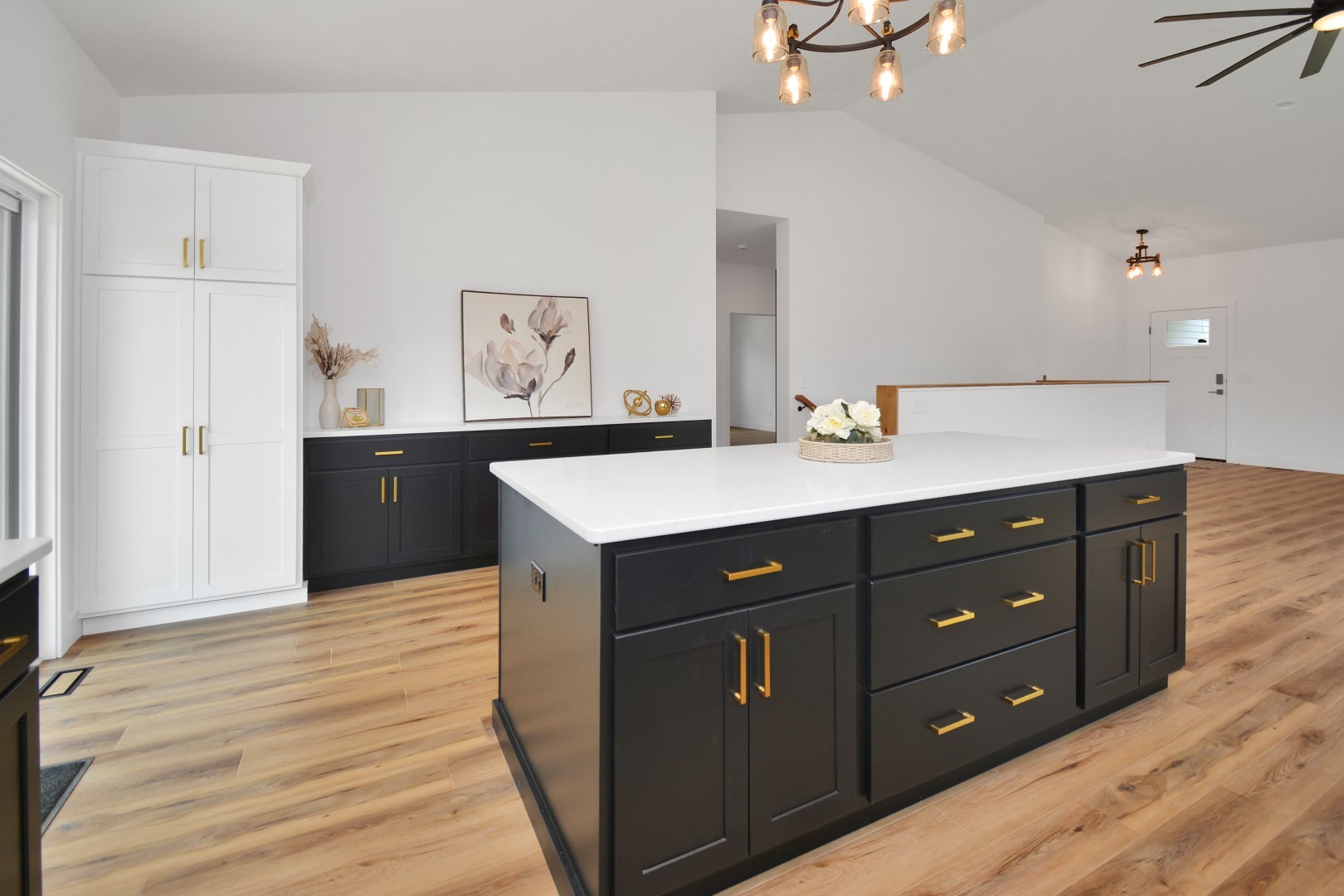 317 Waterford Estates Drive, Bloomington, IL 61704