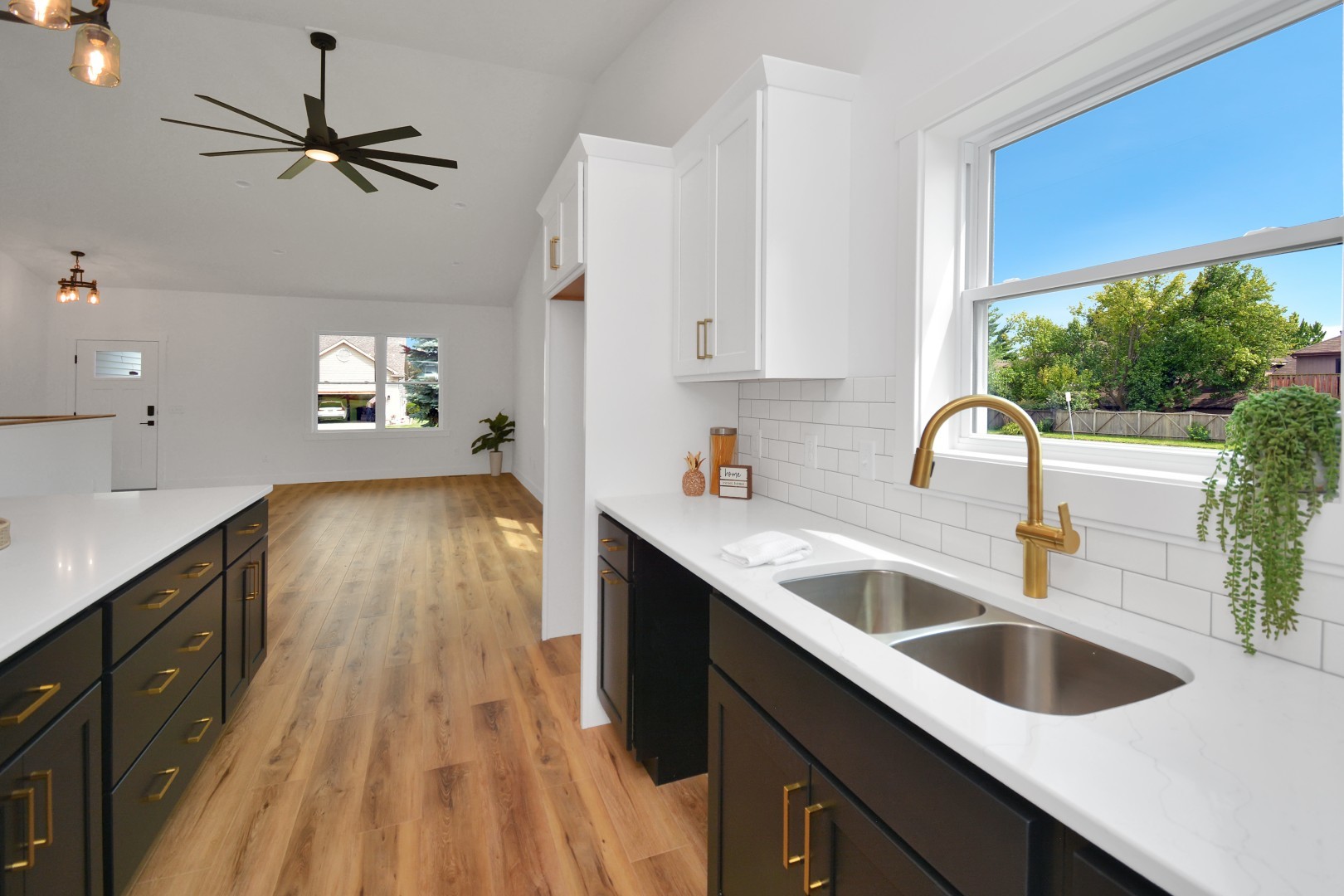 317 Waterford Estates Drive, Bloomington, IL 61704