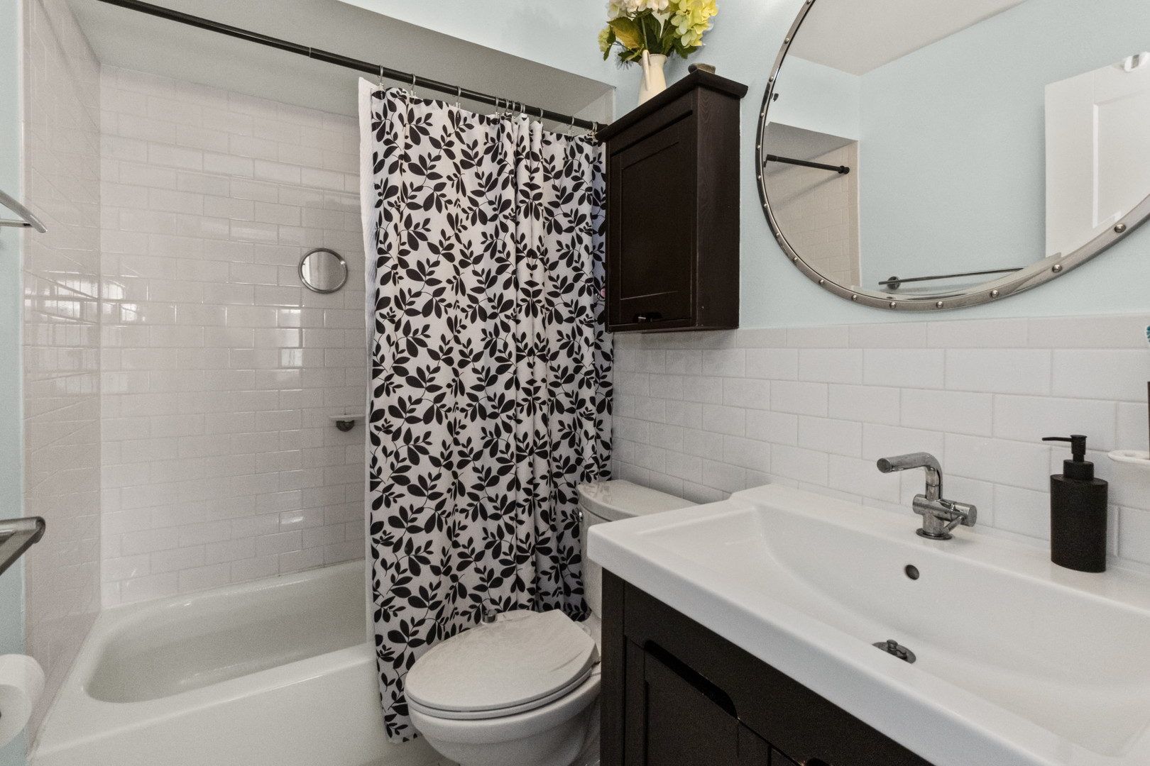 6660 S BRAINARD Avenue #401, Countryside, IL 60525