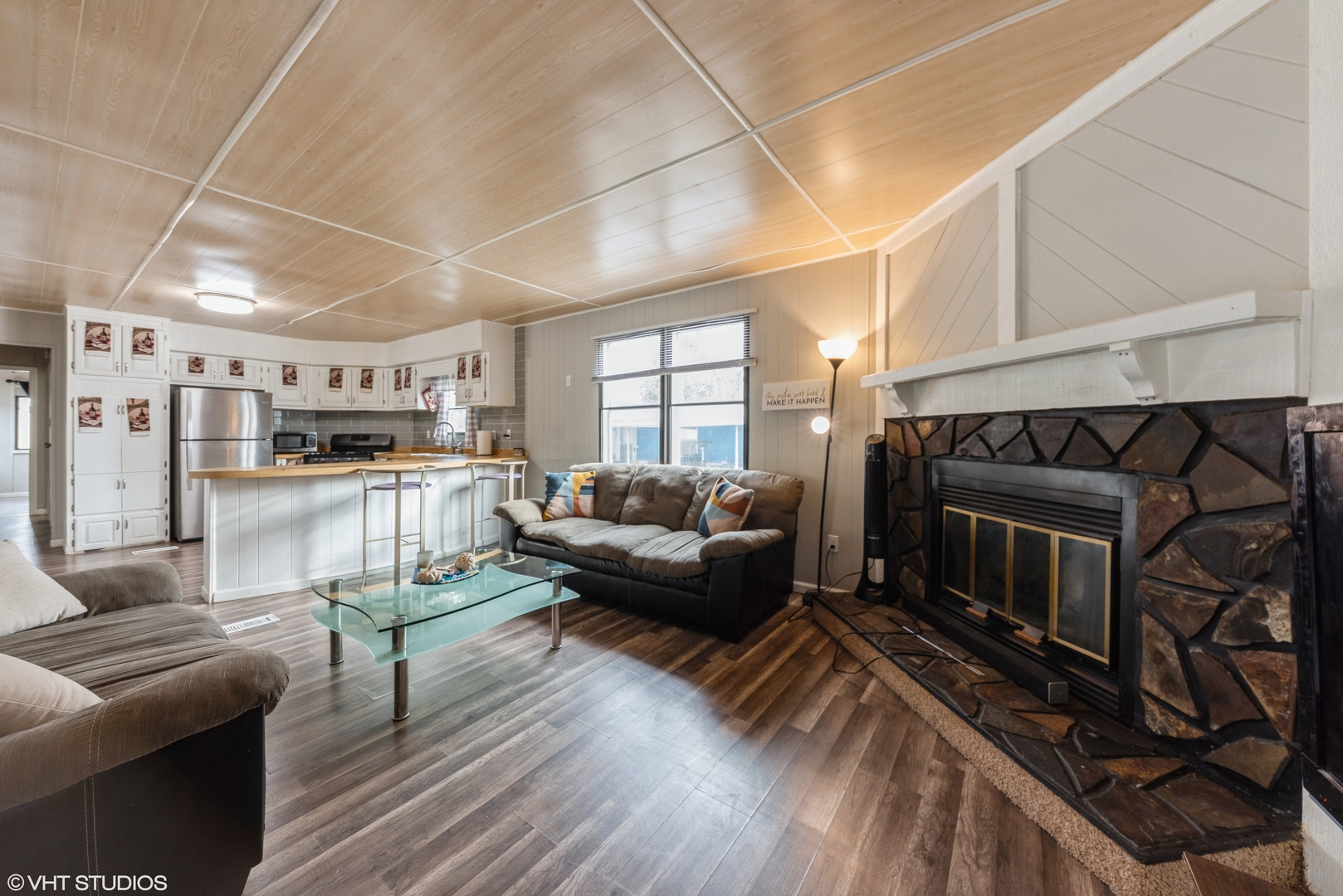 38455 N Sheridan Road #707, Beach Park, IL 60087