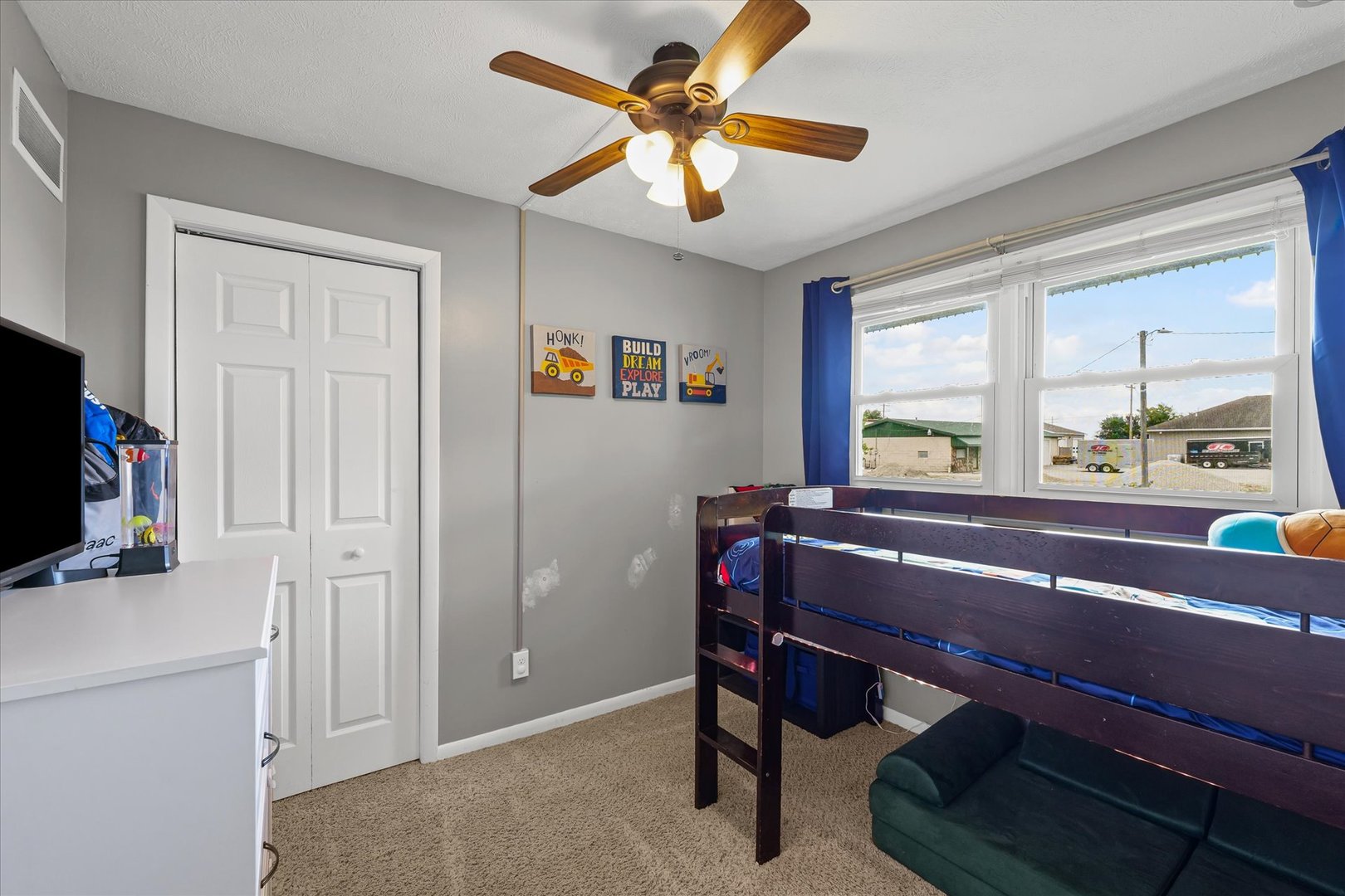 618 S Lott Boulevard, Gibson City, IL 60936