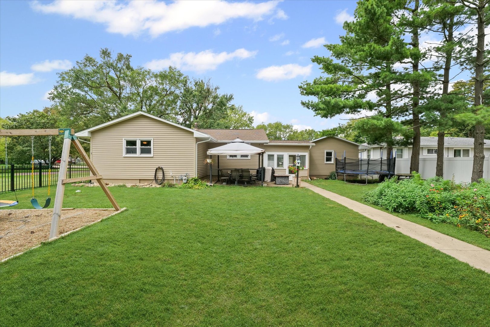 618 S Lott Boulevard, Gibson City, IL 60936