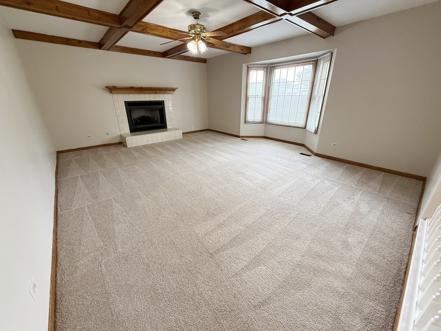 2436 PUTNAM Drive, Naperville, IL 60565
