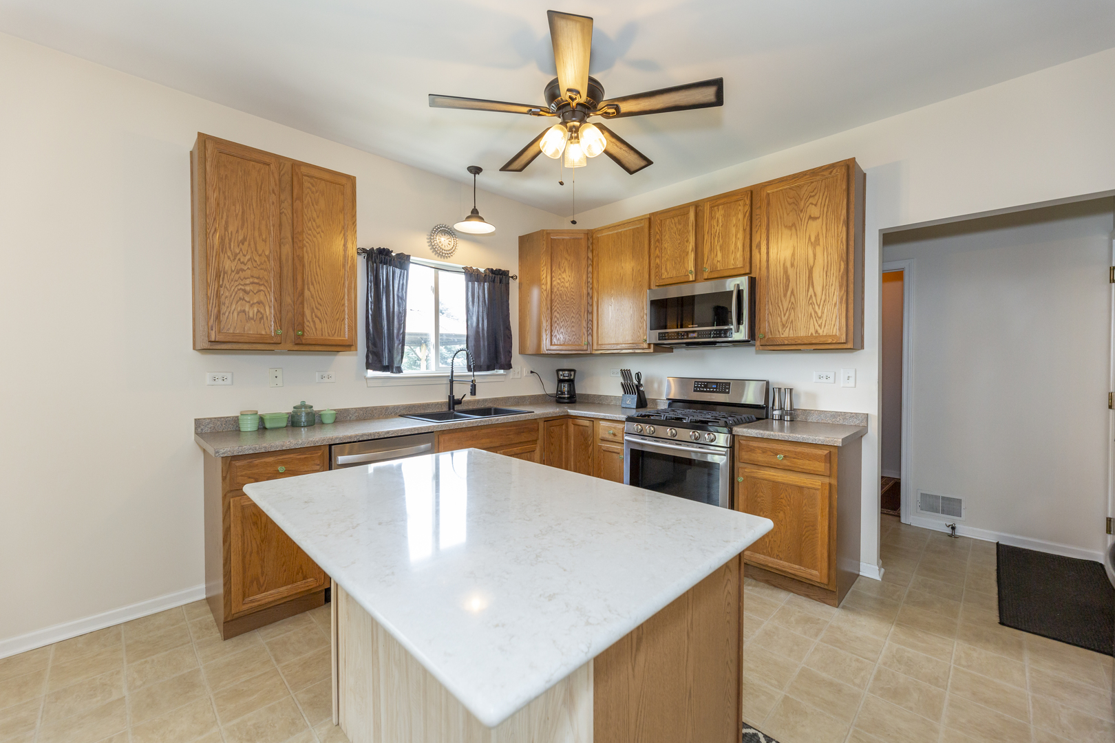 412 Preserve Drive, Genoa, IL 60135