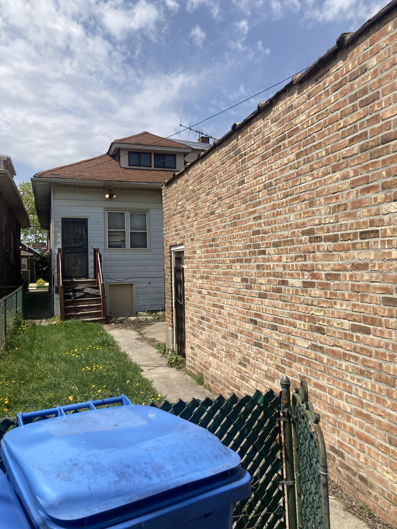 8115 S Rhodes Avenue, Chicago, IL 60619