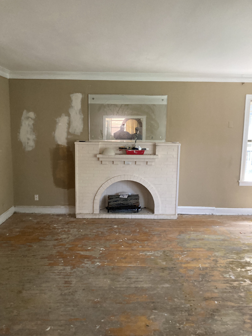8115 S Rhodes Avenue, Chicago, IL 60619