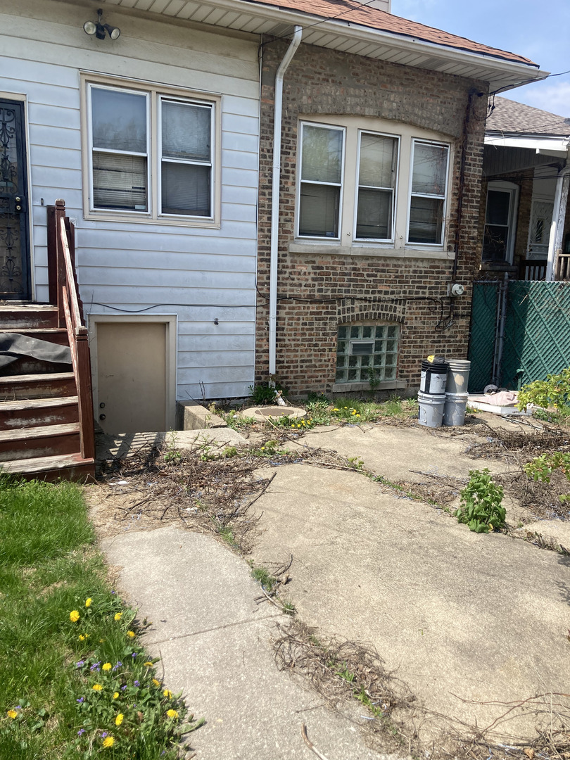 8115 S Rhodes Avenue, Chicago, IL 60619