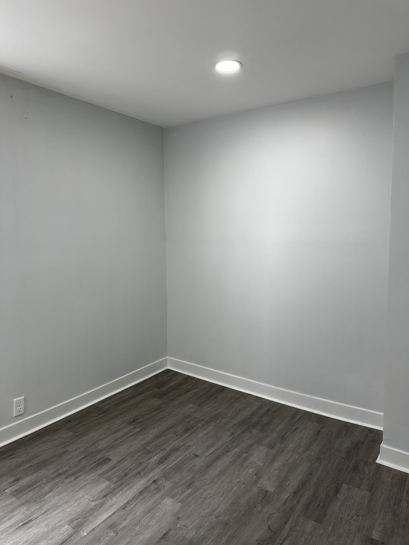 7621 S Eberhart Avenue, Chicago, IL 60619
