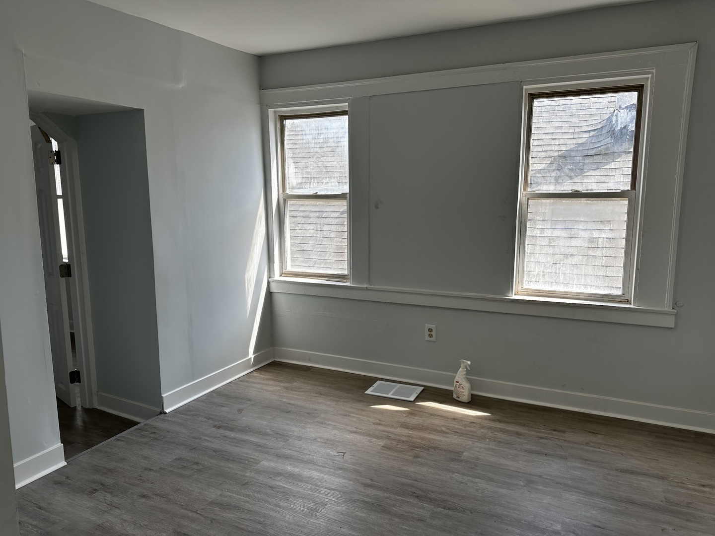 7621 S Eberhart Avenue, Chicago, IL 60619