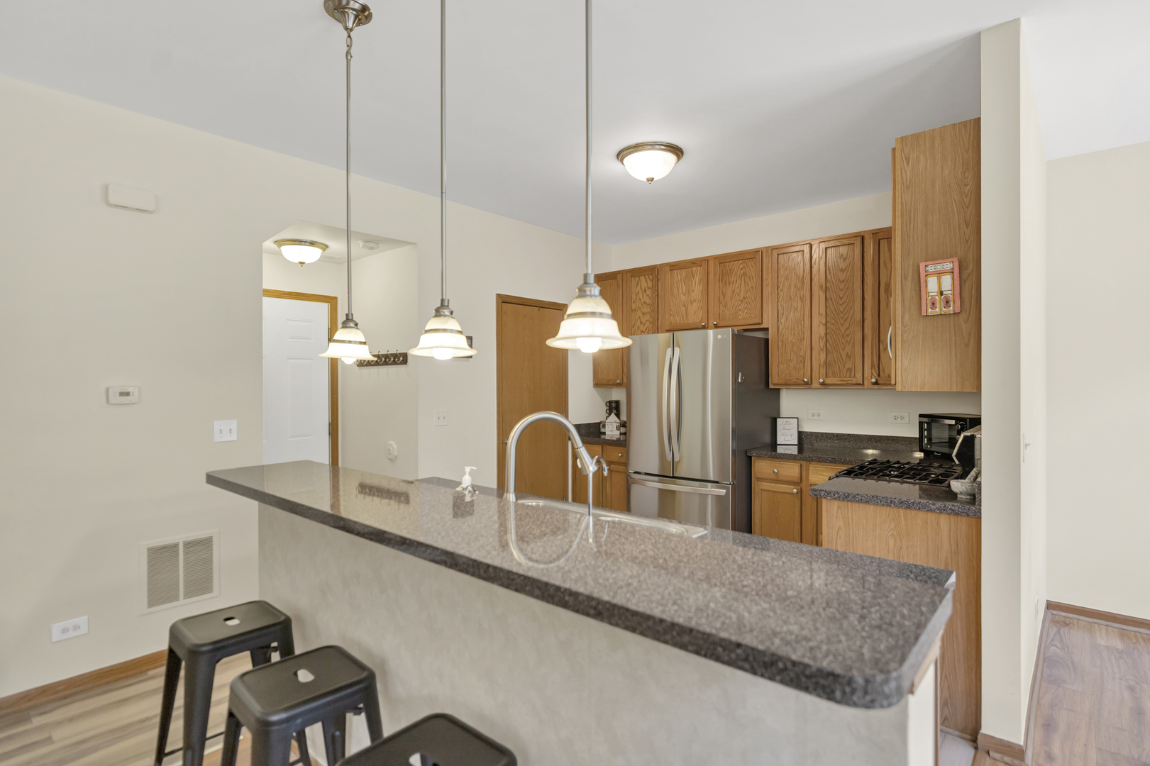 6552 Marble Lane, Carpentersville, IL 60110
