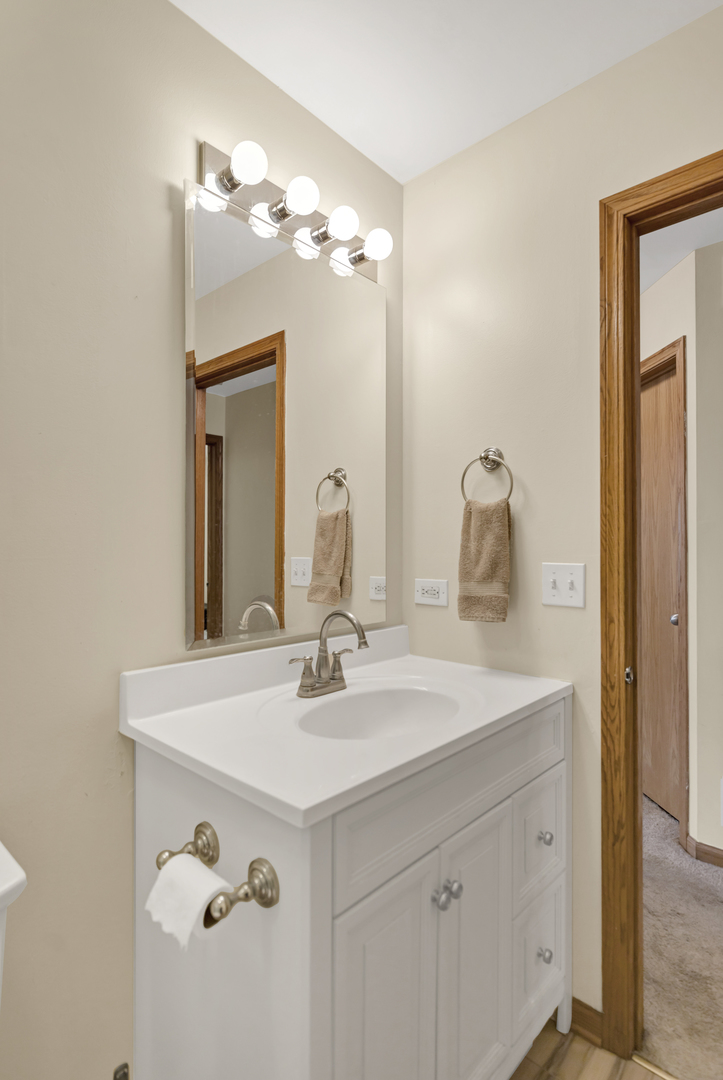 6552 Marble Lane, Carpentersville, IL 60110