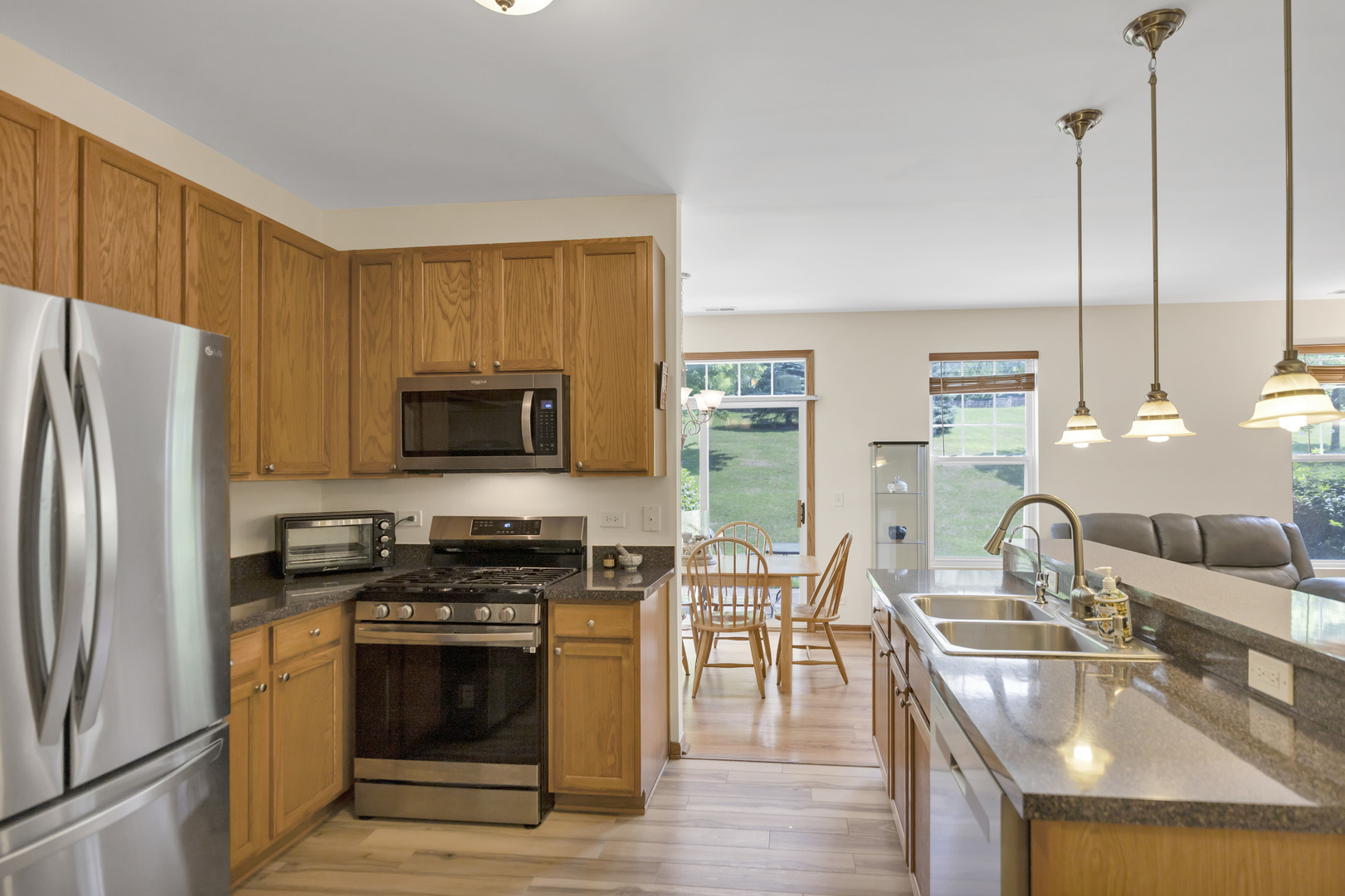 6552 Marble Lane, Carpentersville, IL 60110