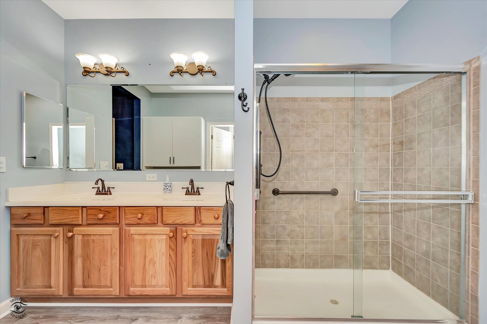 707 Bohannon Circle, Oswego, IL 60543
