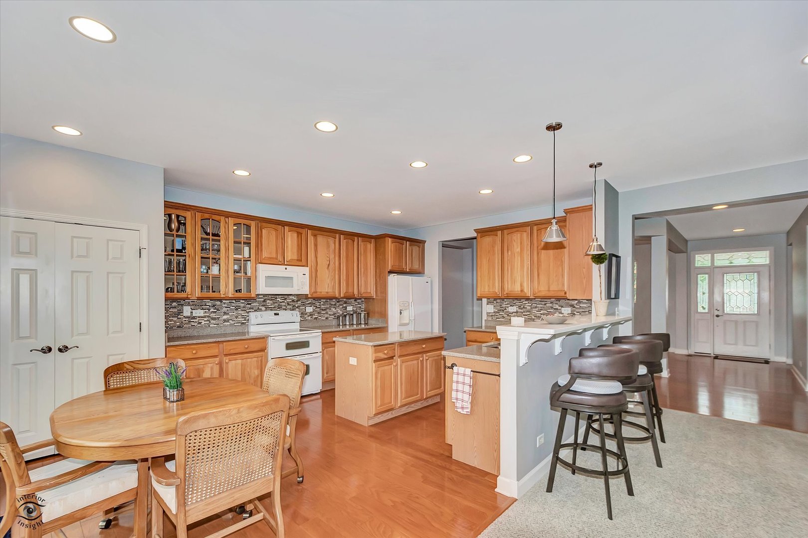 707 Bohannon Circle, Oswego, IL 60543
