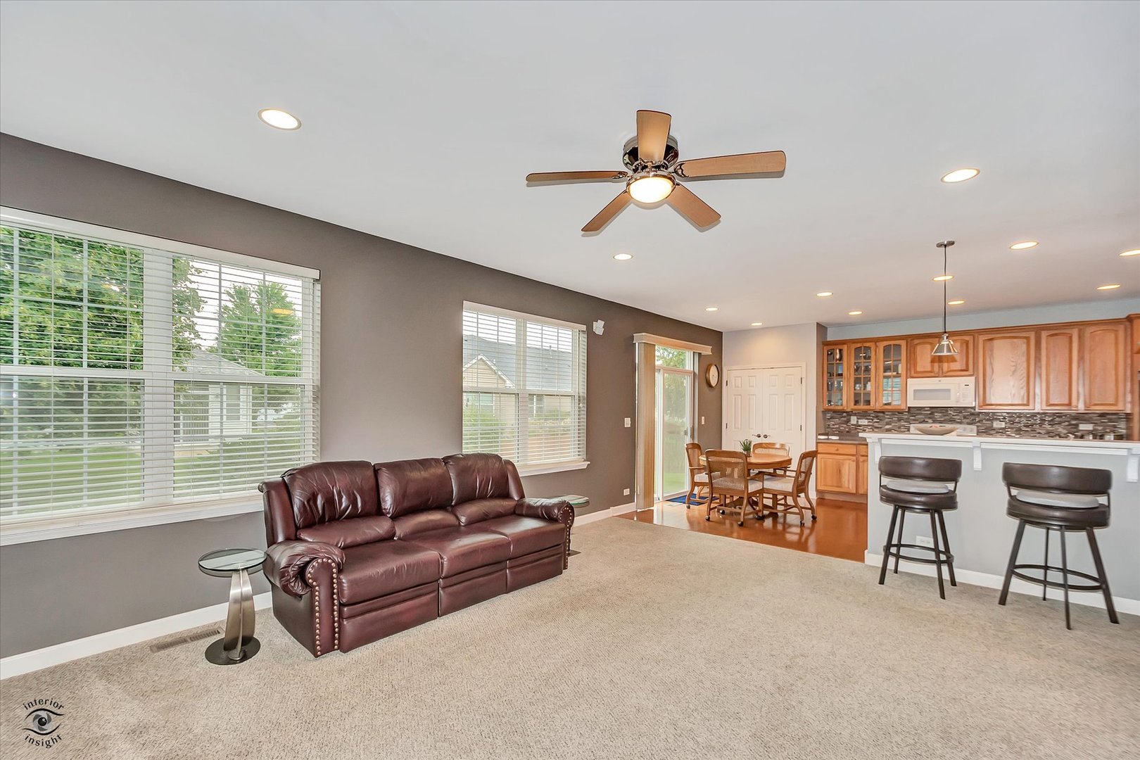 707 Bohannon Circle, Oswego, IL 60543