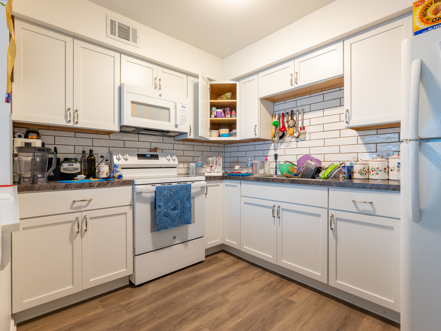 7411 Astor Avenue, Hanover Park, IL 60133