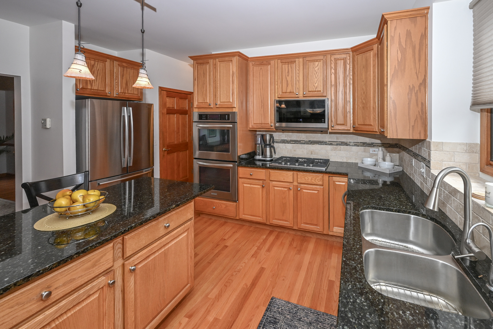 3753 Queen Anne Court, St. Charles, IL 60174