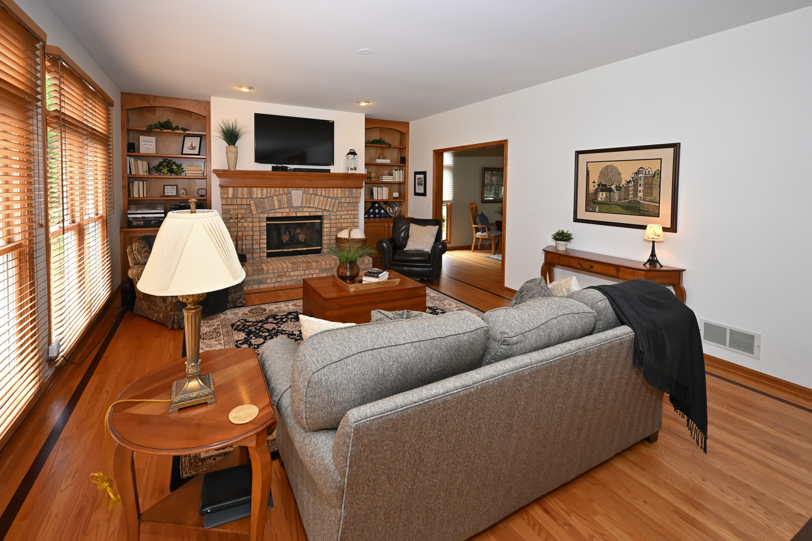 3753 Queen Anne Court, St. Charles, IL 60174