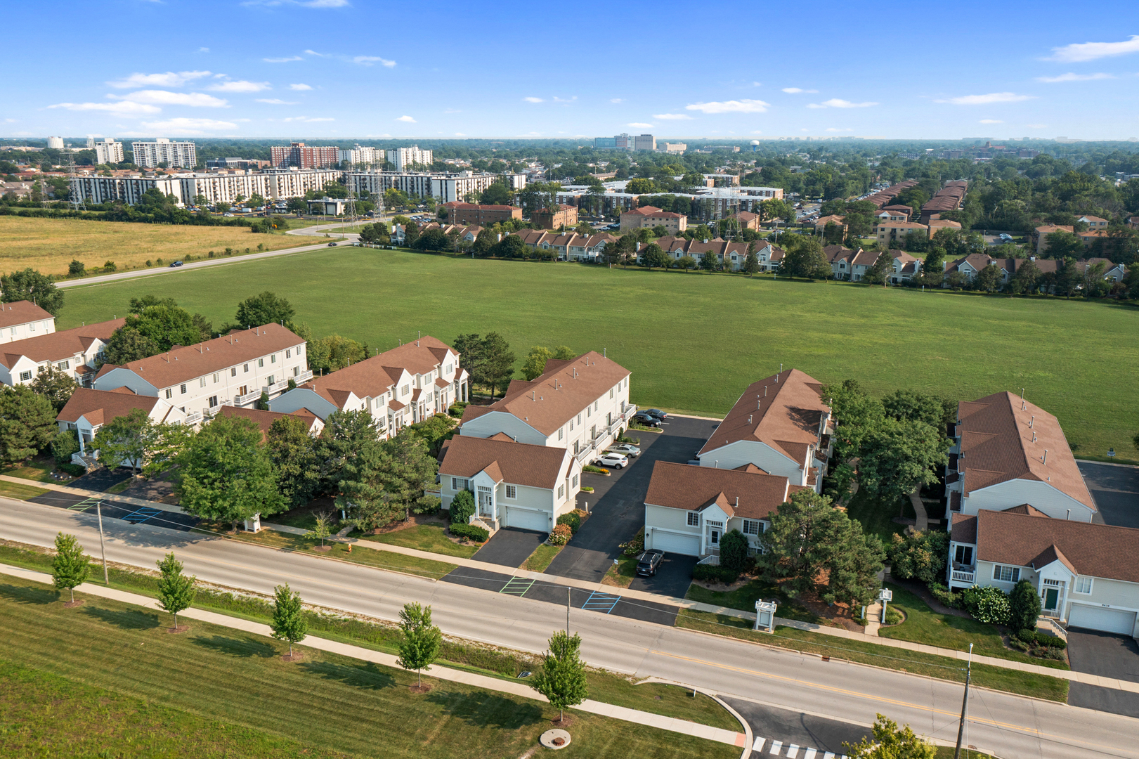 9411 N harrison Street, Des Plaines, IL 60016