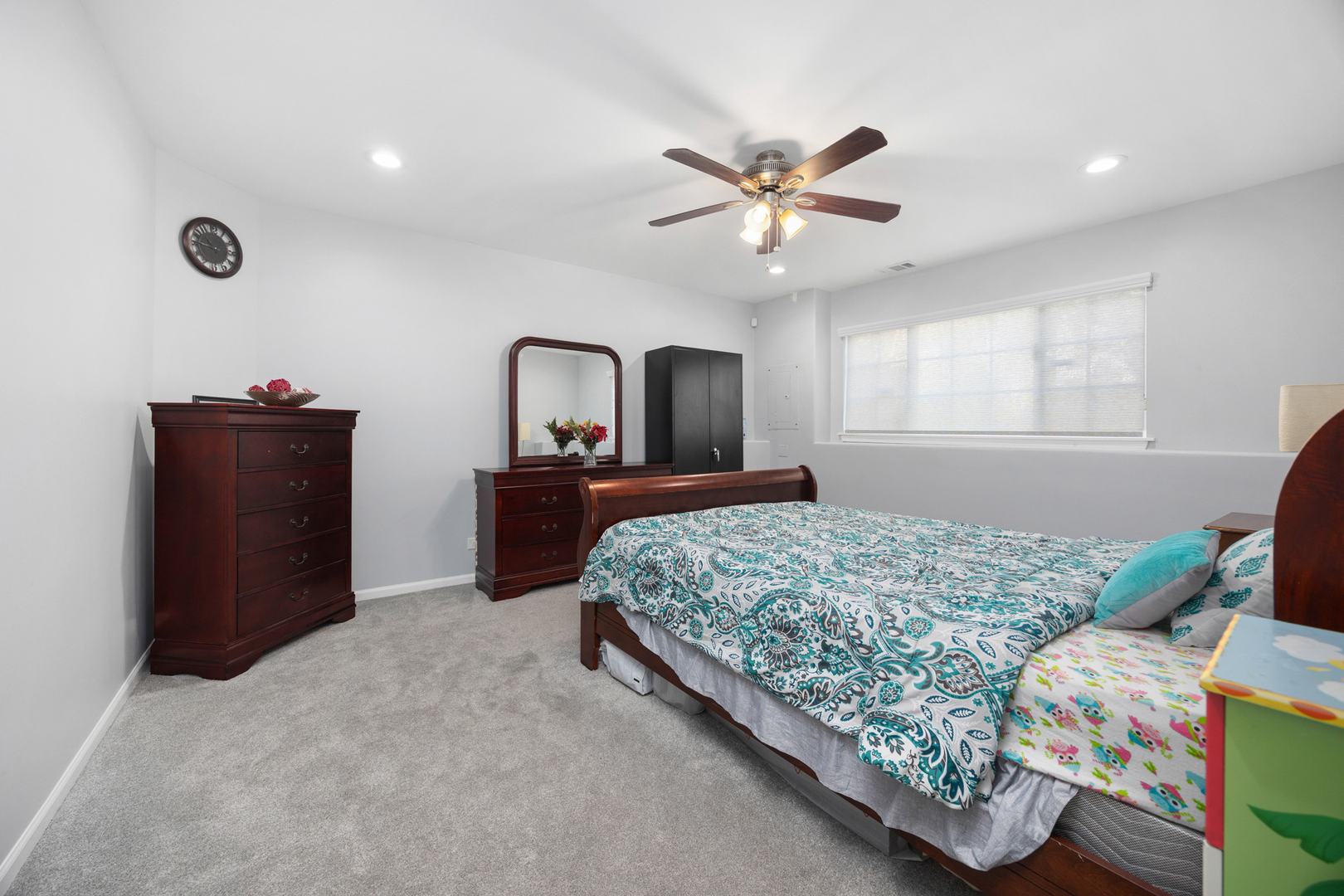 9411 N harrison Street, Des Plaines, IL 60016