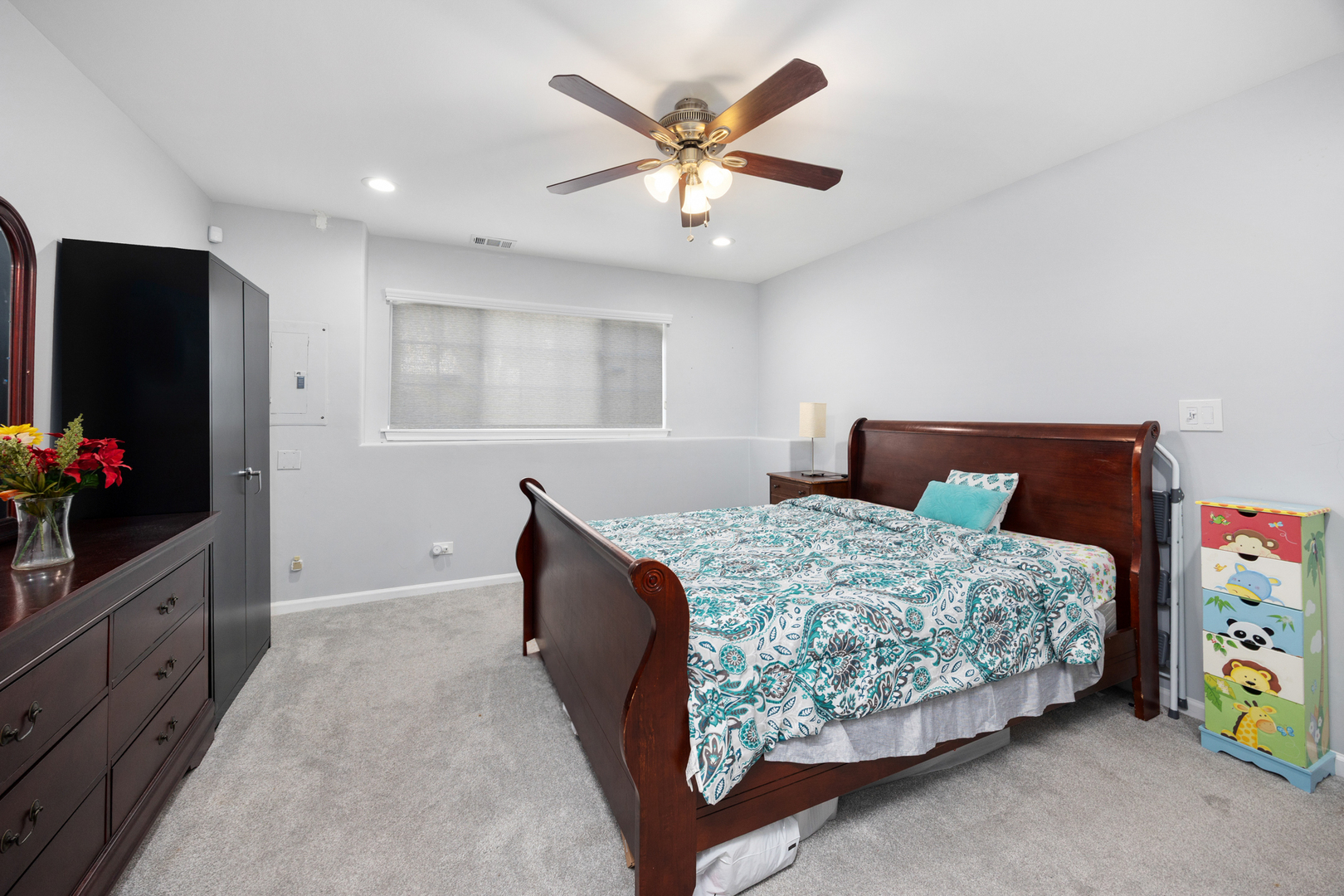 9411 N harrison Street, Des Plaines, IL 60016